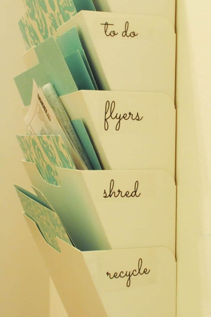 9 Clever Mail Organizers