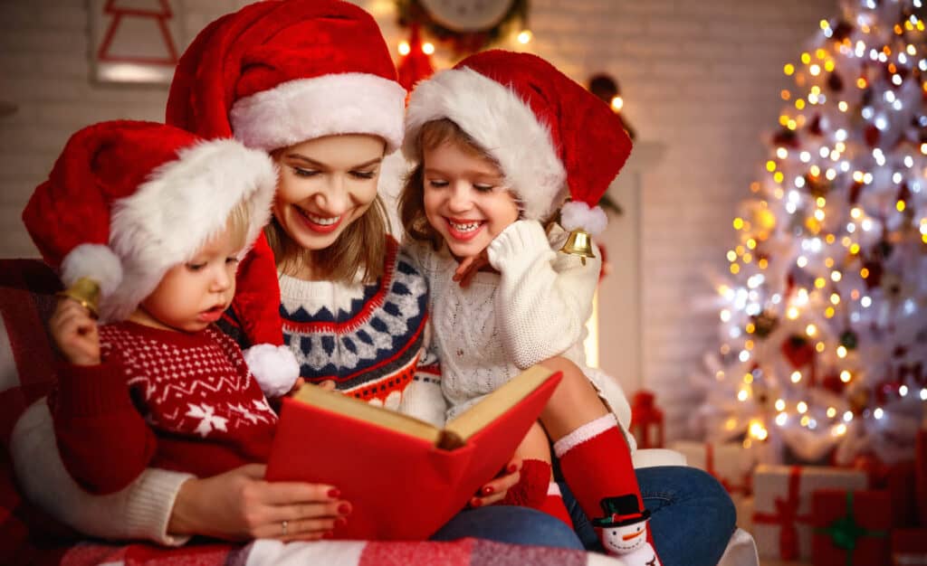 holiday planner helps mom make memories with her kids